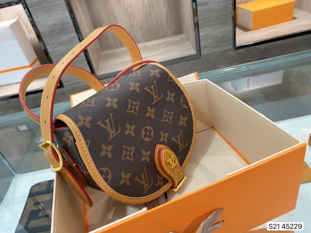 LV $72 gallery