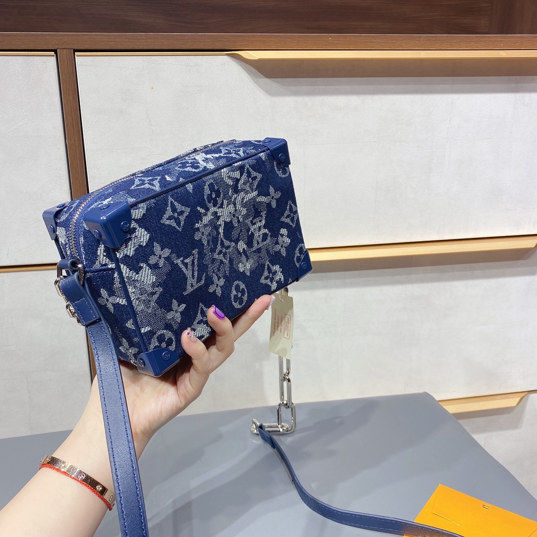 LV $72 gallery