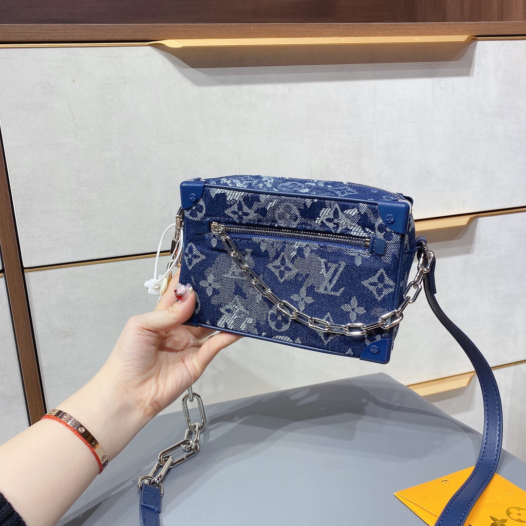 LV $72 gallery