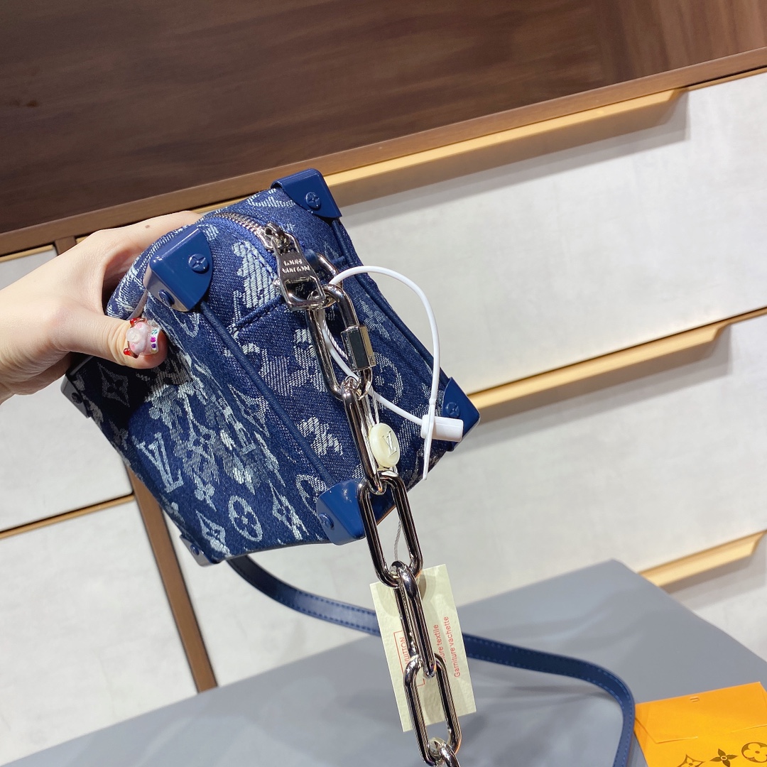 LV $72 gallery