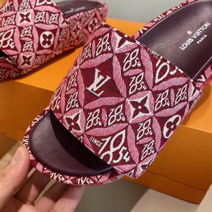 LV $72 gallery