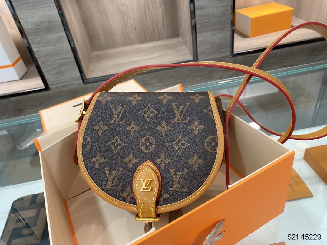 LV $72 gallery