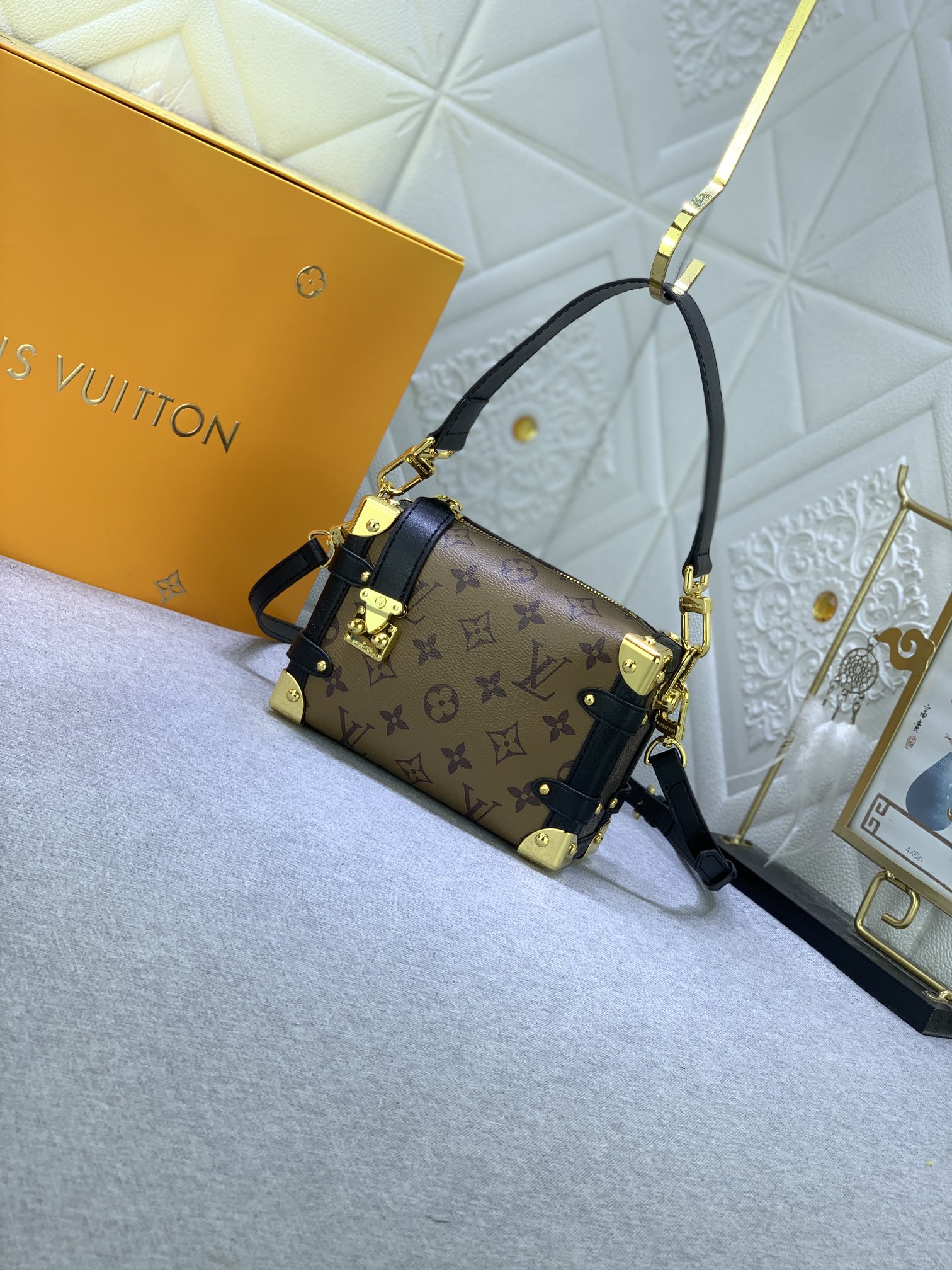 LV $74 gallery