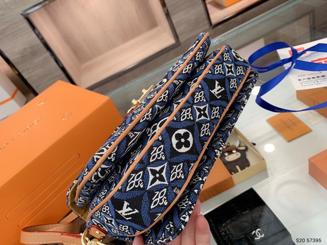 LV $75 gallery