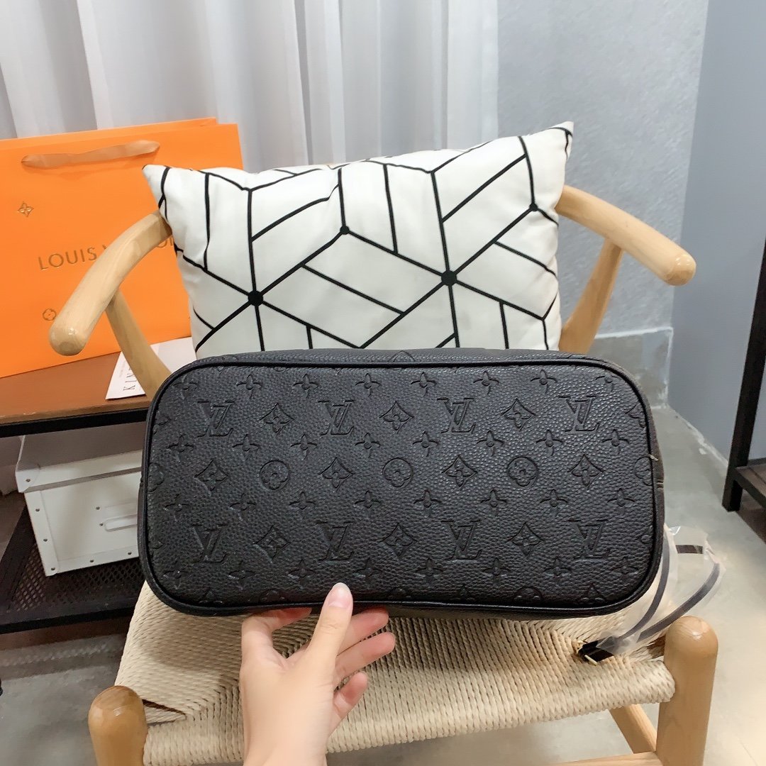 LV $75 gallery