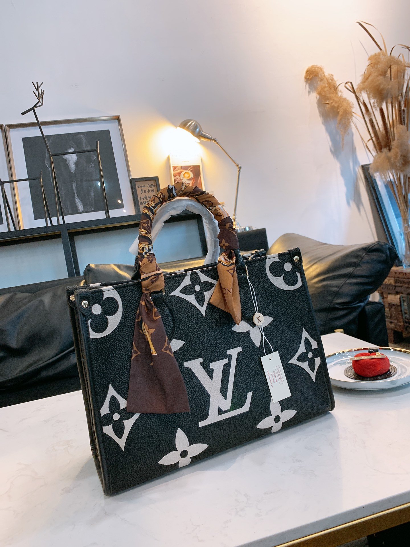 LV $75 gallery