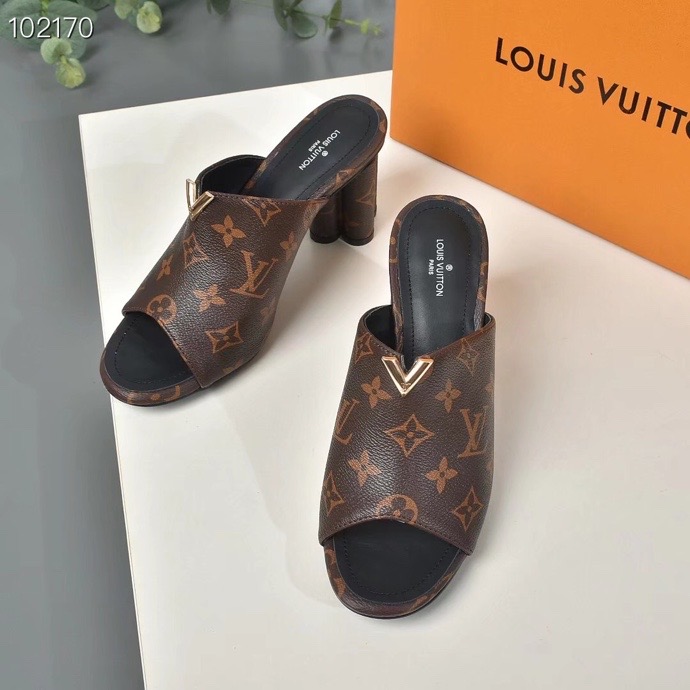 LV $75 gallery