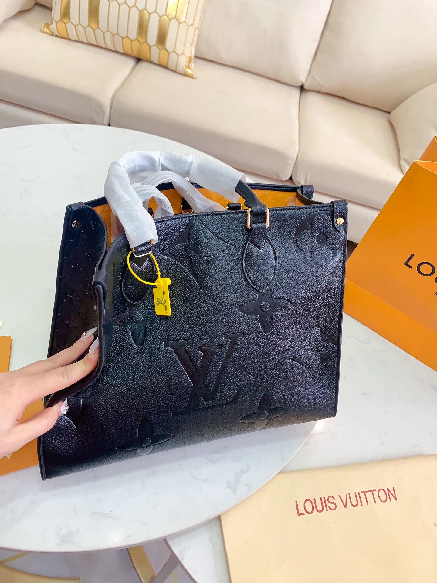 LV $76 gallery