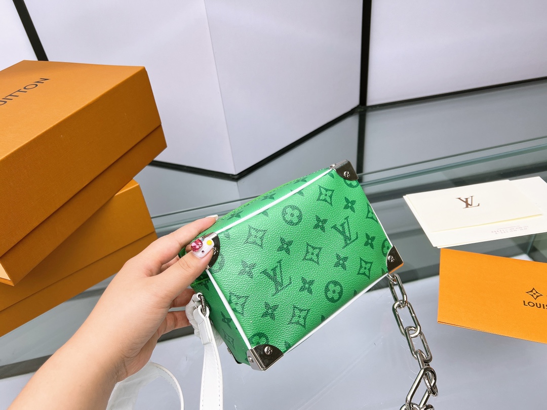 LV $76 gallery