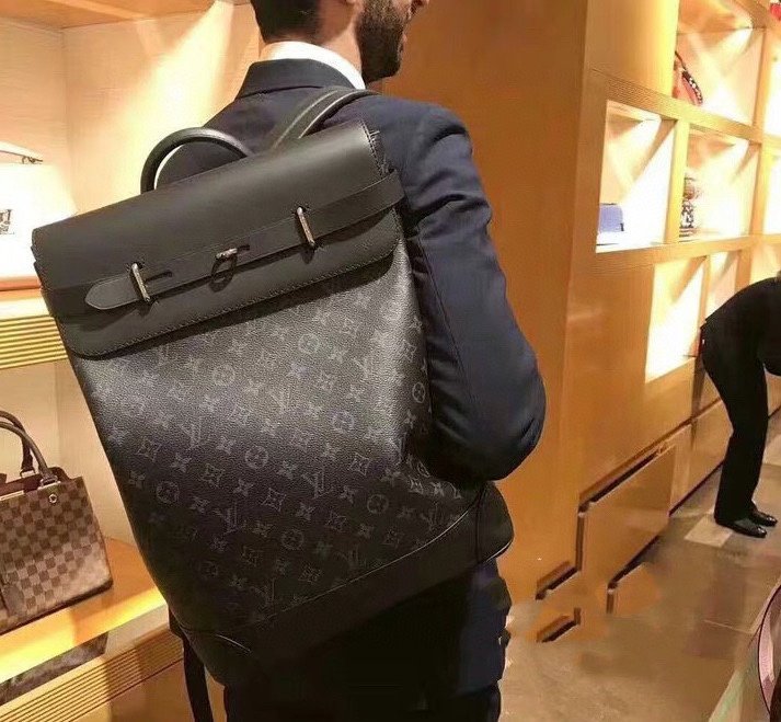 LV $76 gallery