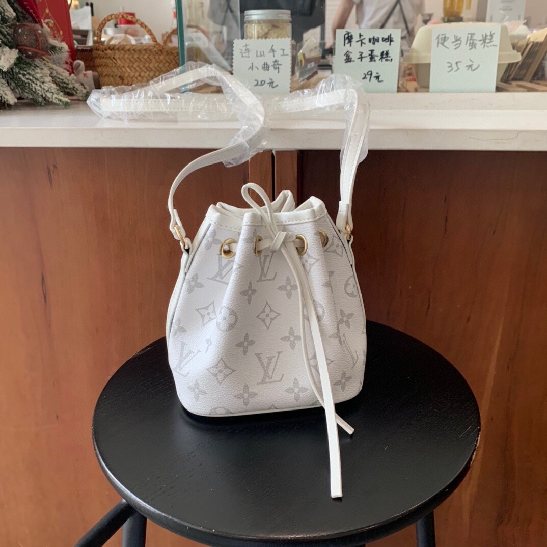 LV $76 gallery