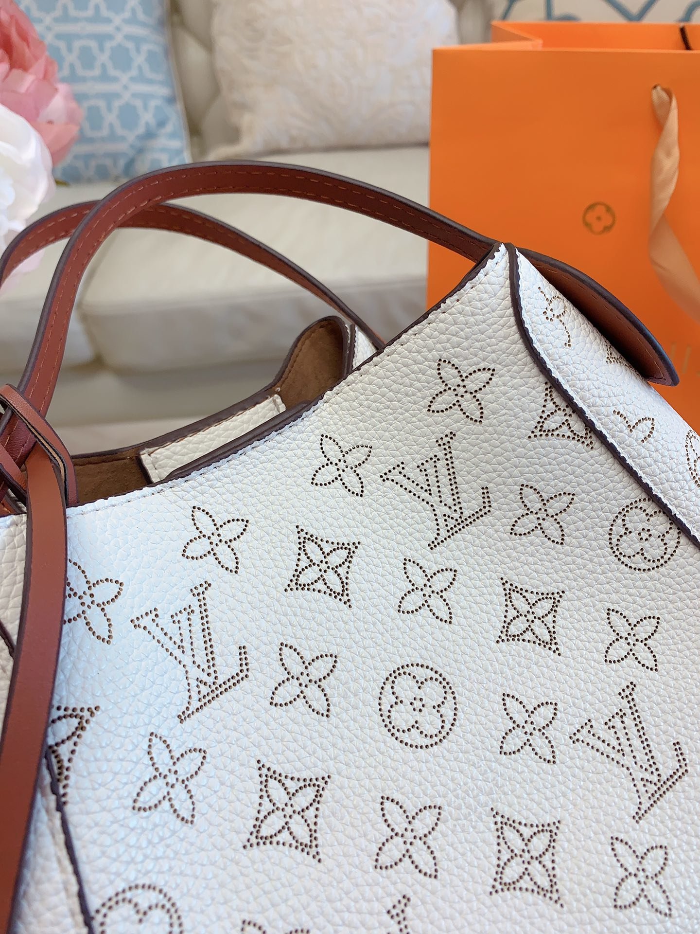 LV $77 gallery