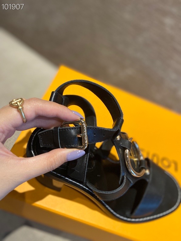 LV $77 gallery