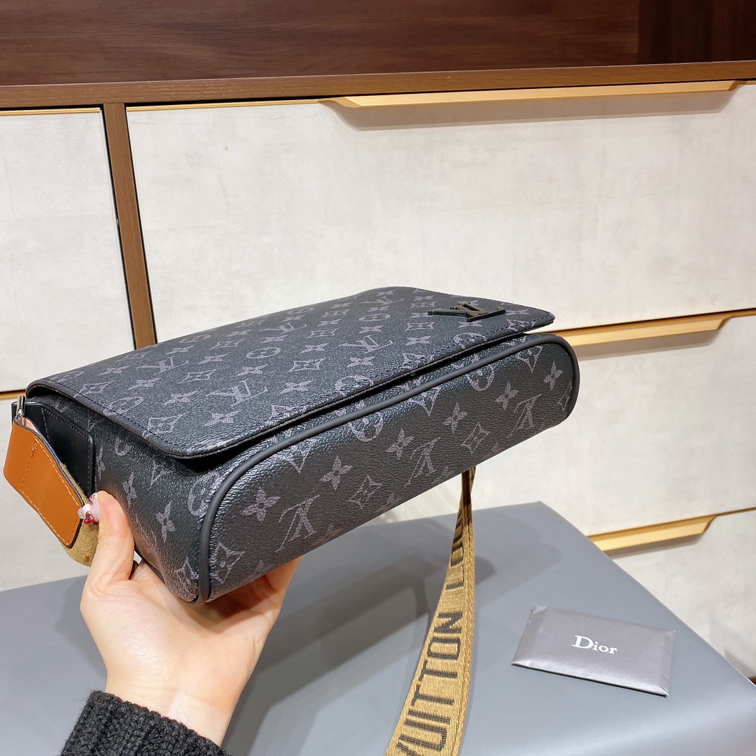 LV $78 gallery