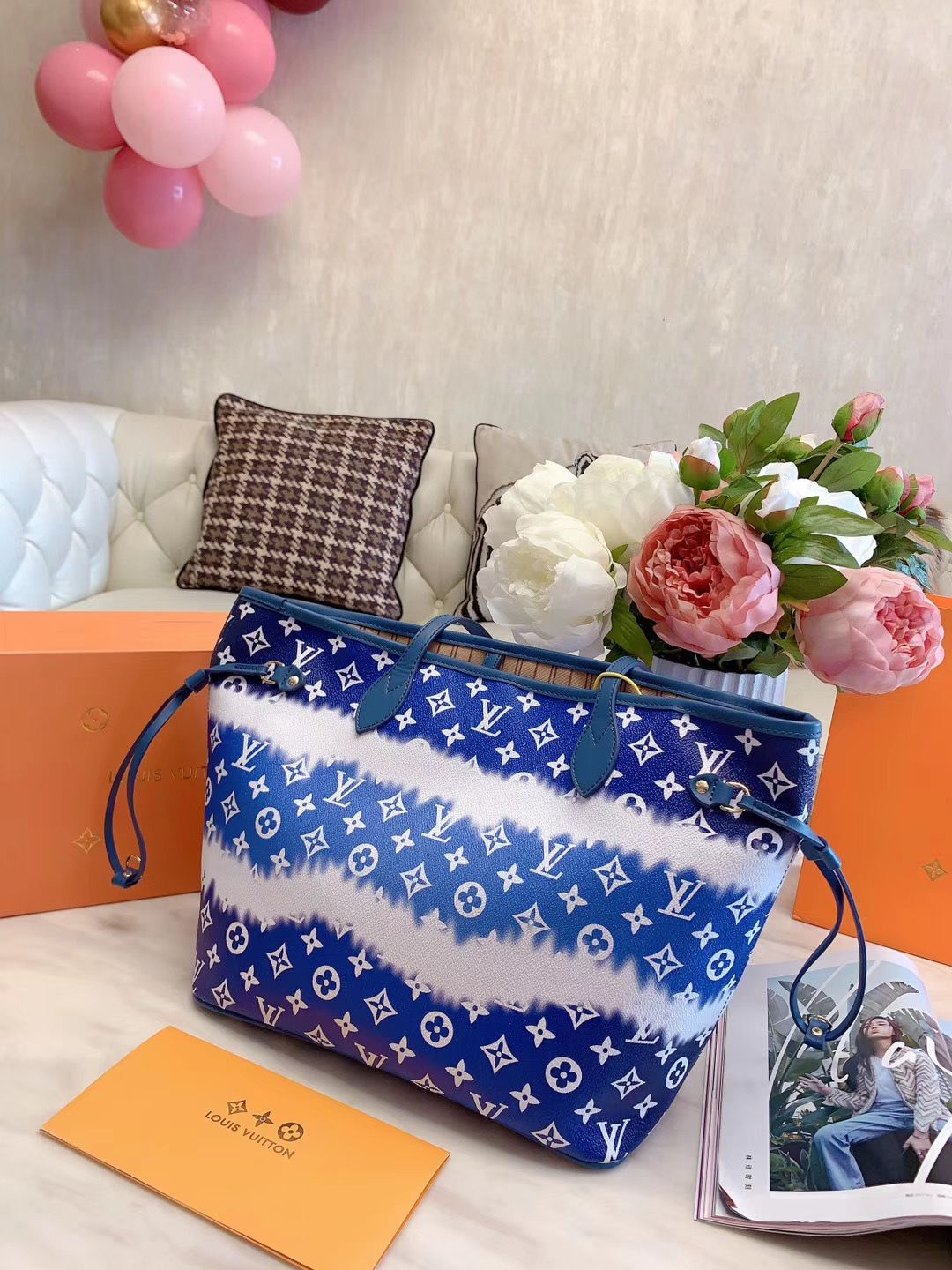 LV $78 gallery