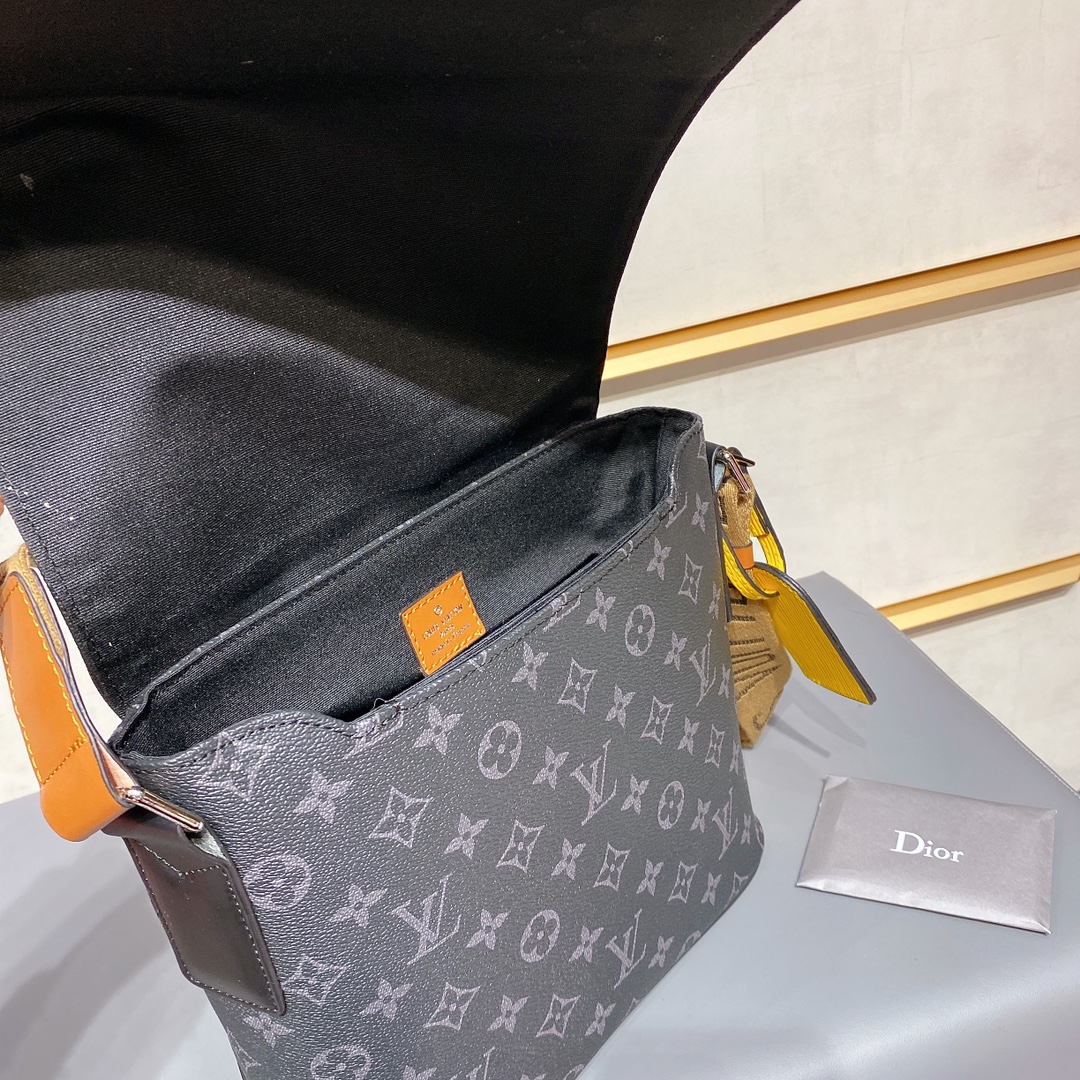 LV $78 gallery