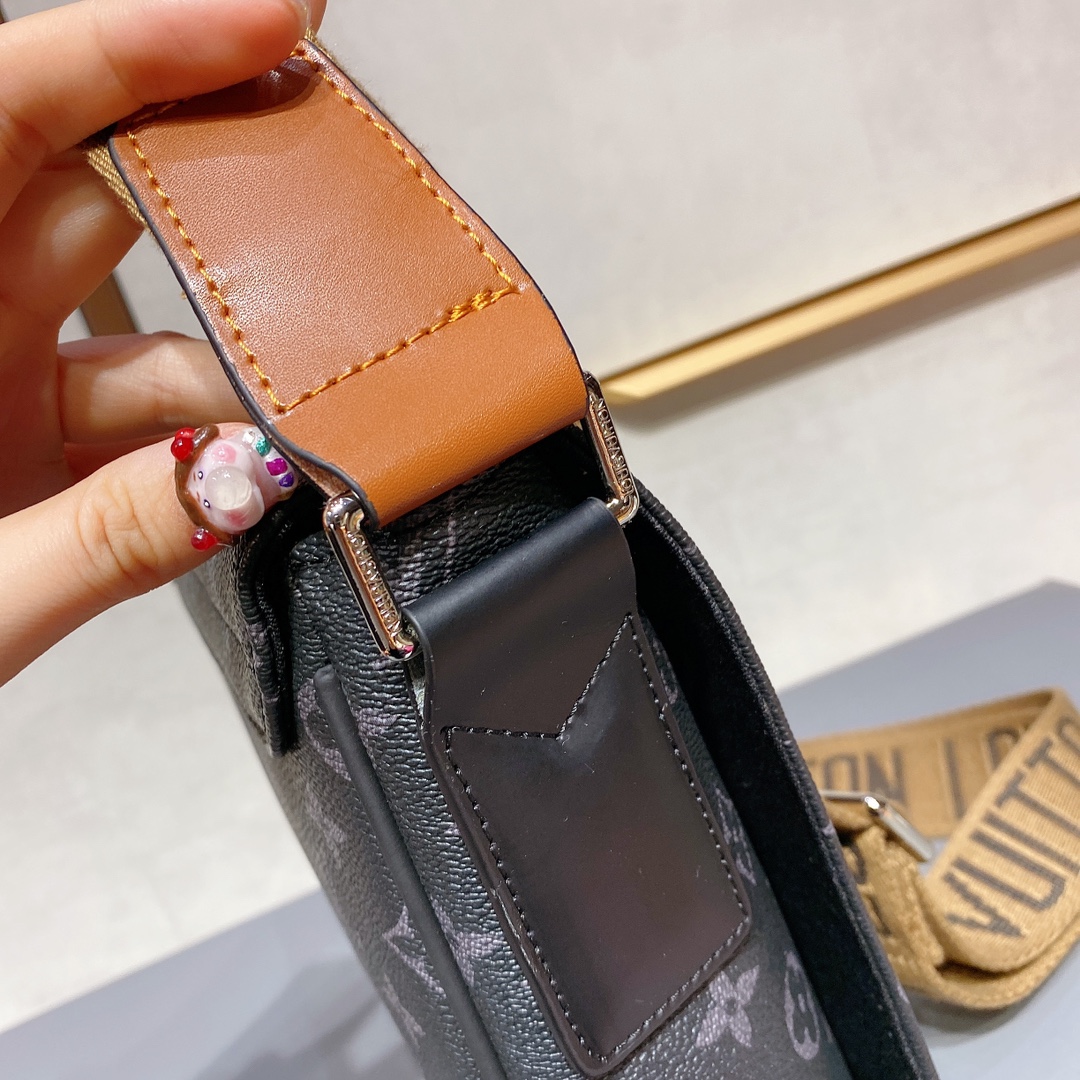 LV $78 gallery