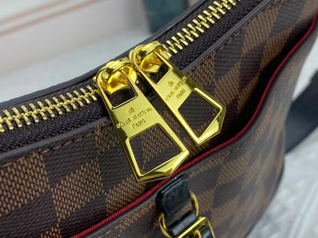 LV $78 gallery