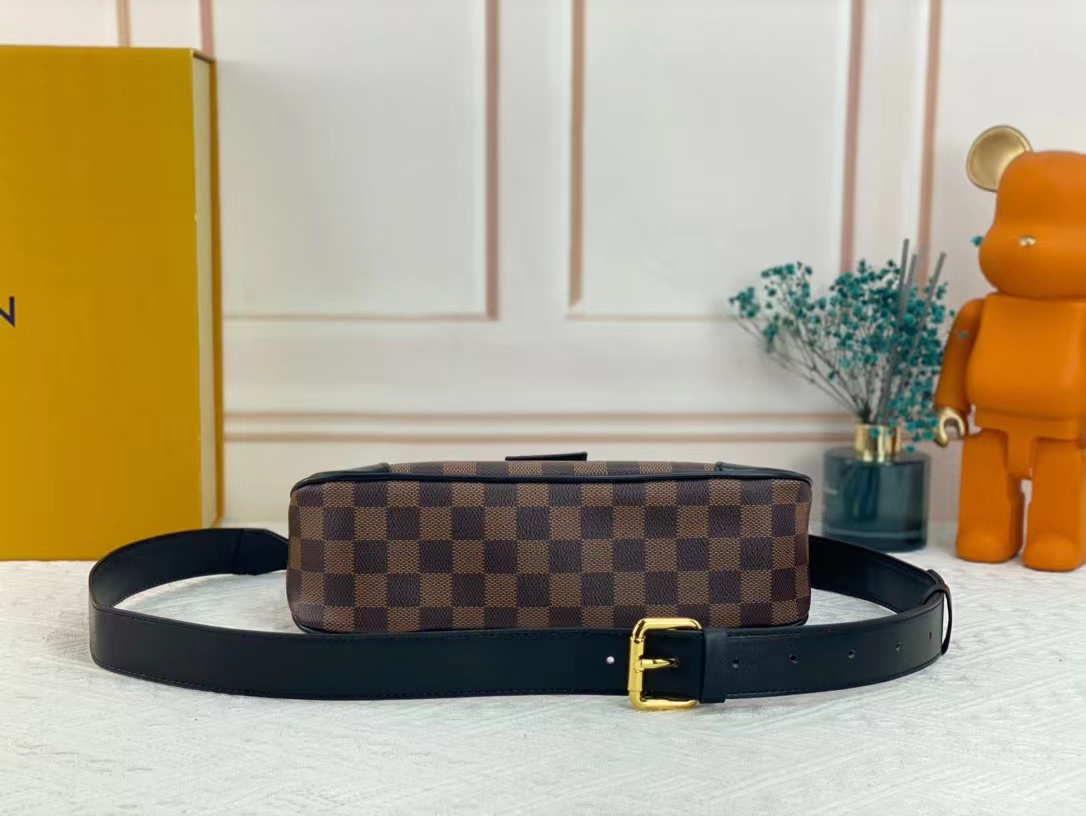 LV $78 gallery