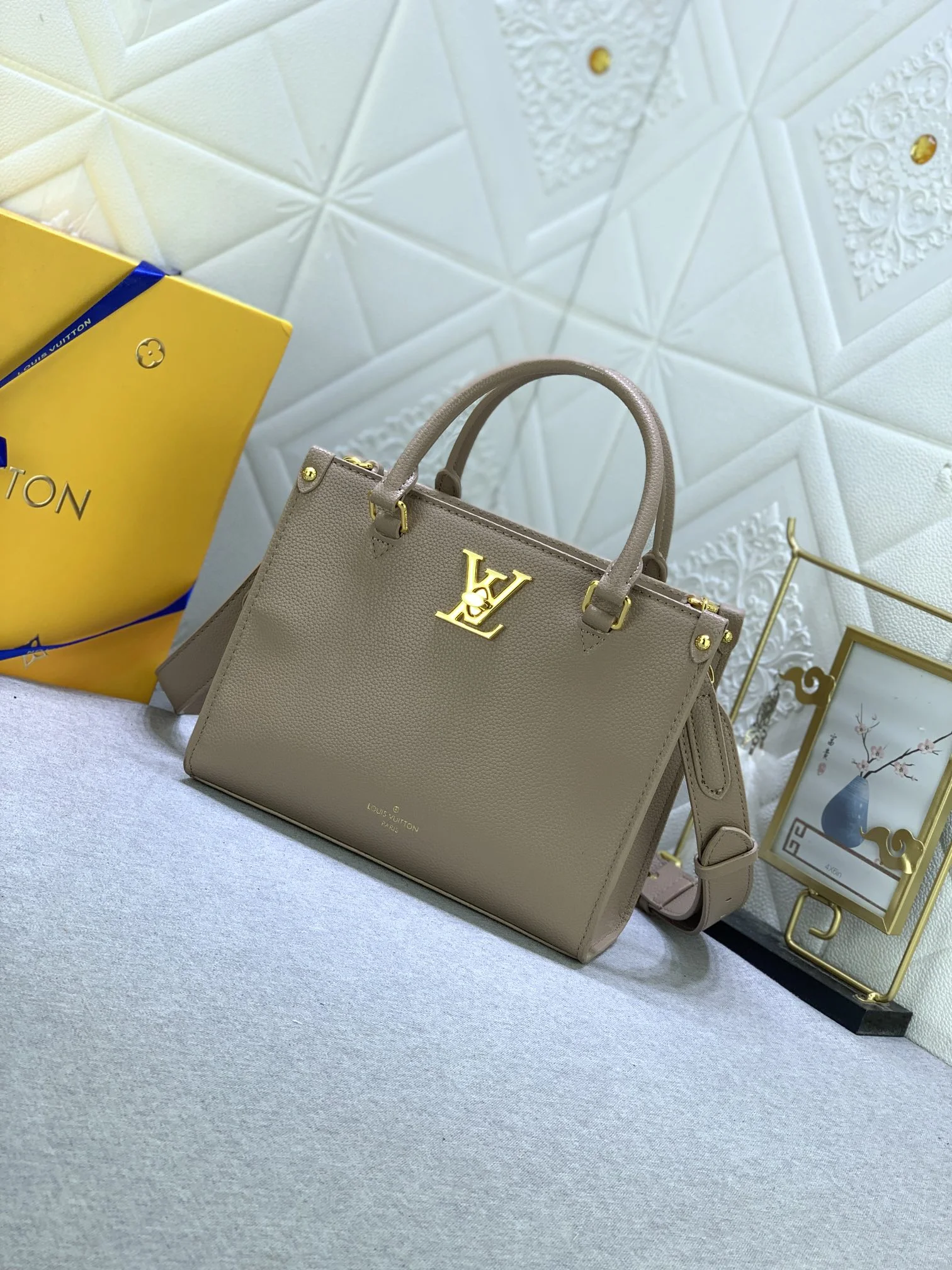 LV $79 gallery