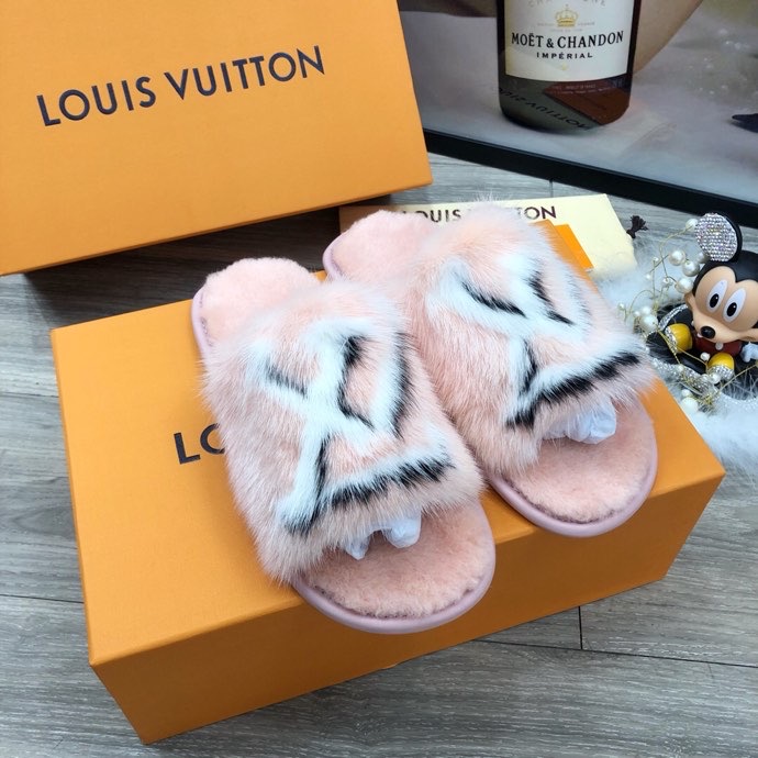 LV $79 gallery