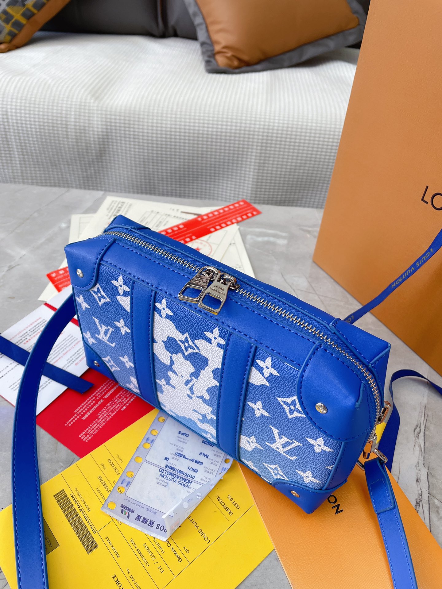 LV $79 gallery