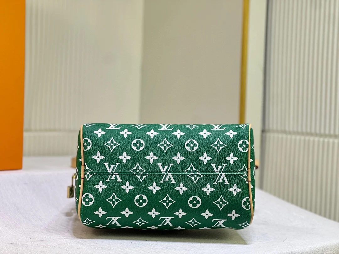 LV $79 gallery