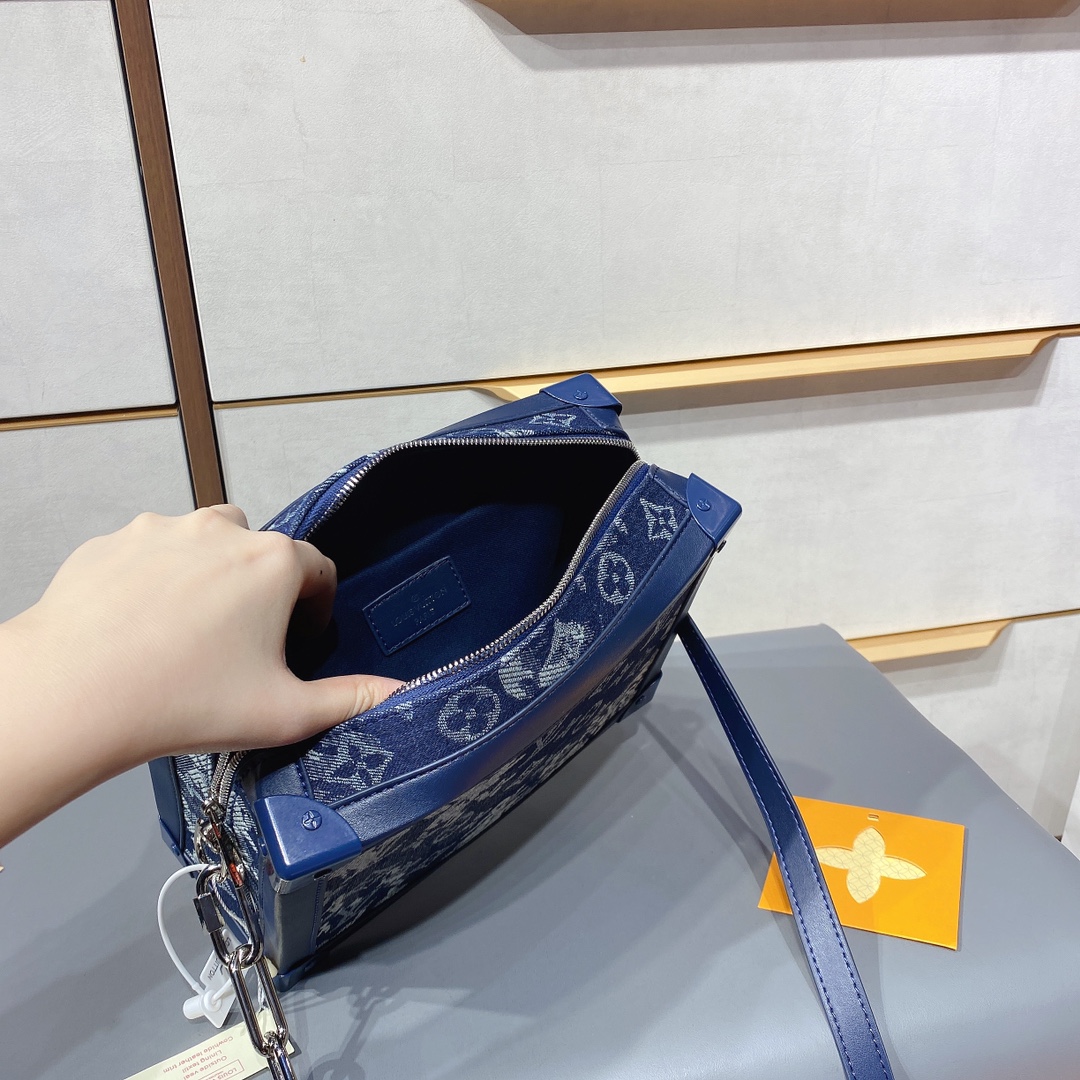 LV $79 gallery