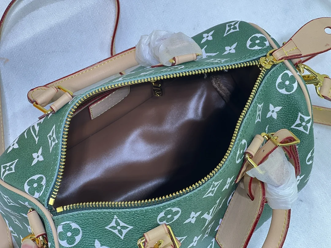 LV $79 gallery