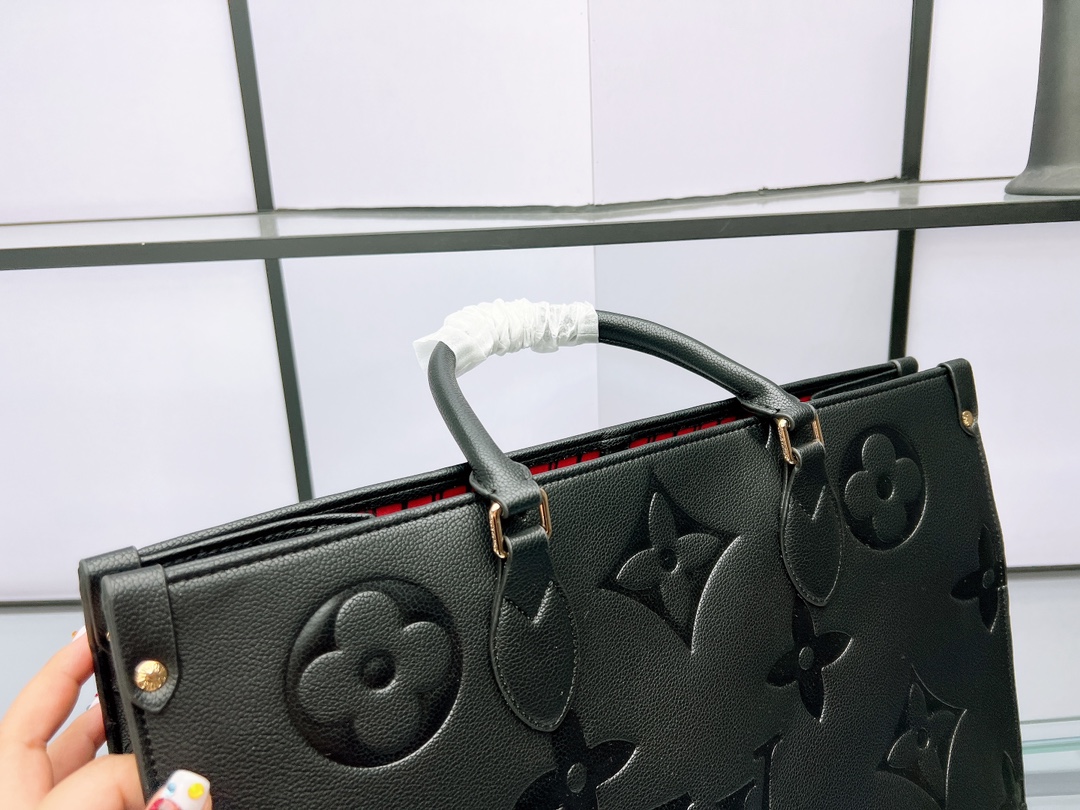 LV $79 gallery