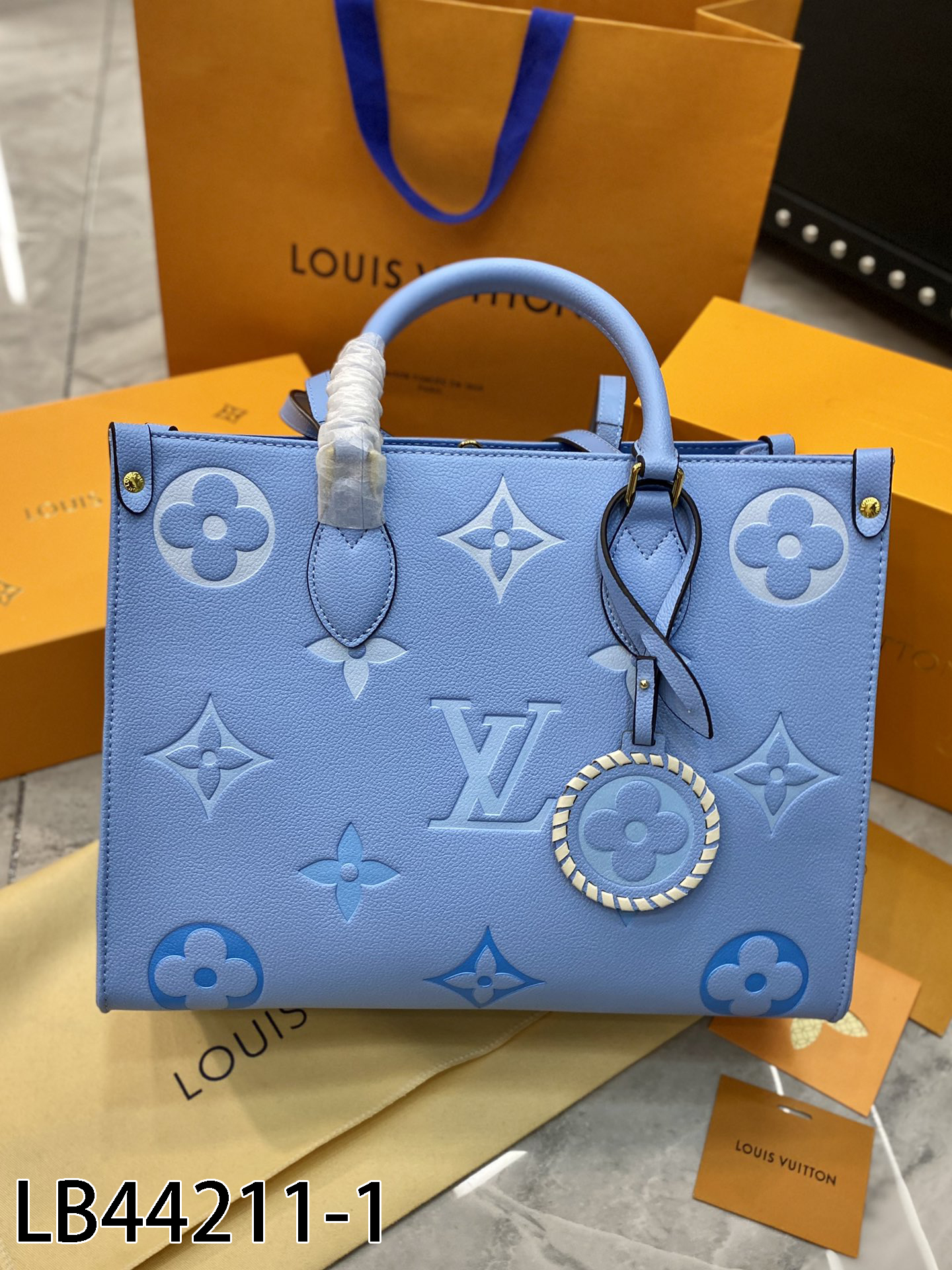 LV $79 gallery