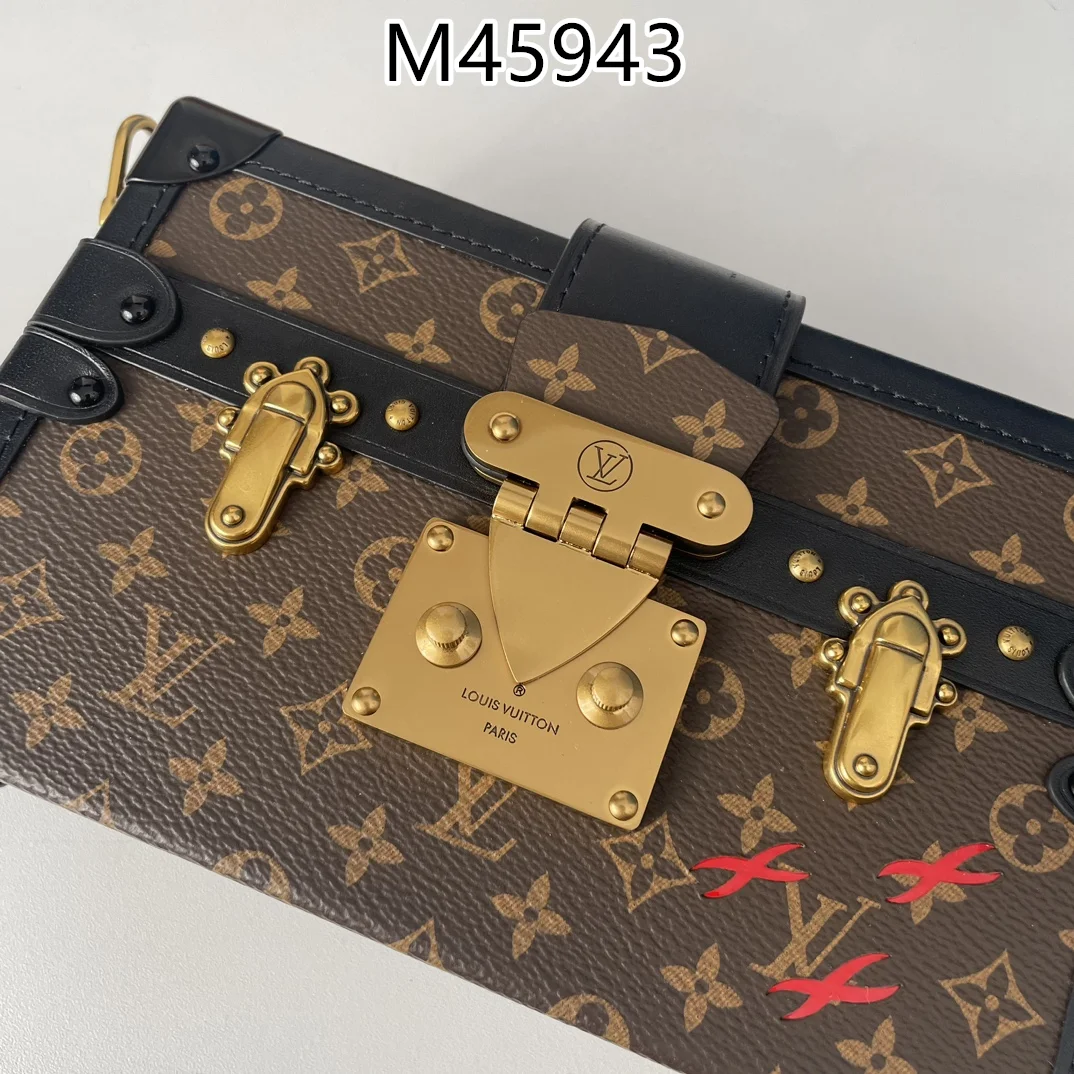 LV $79 gallery