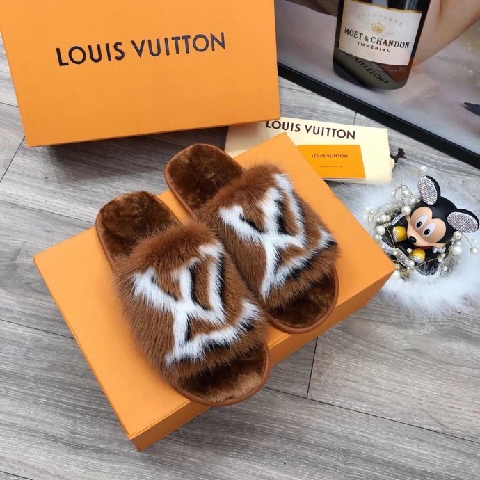 LV $79 gallery