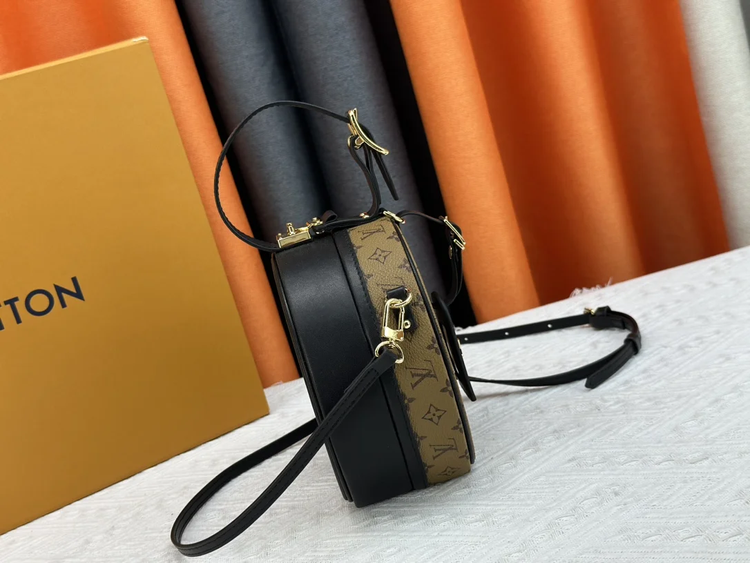 LV $79 gallery