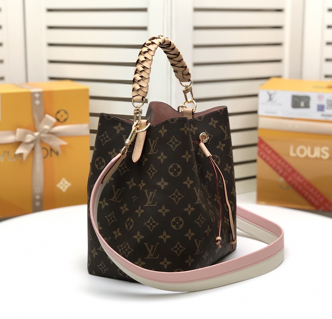 LV $79 gallery