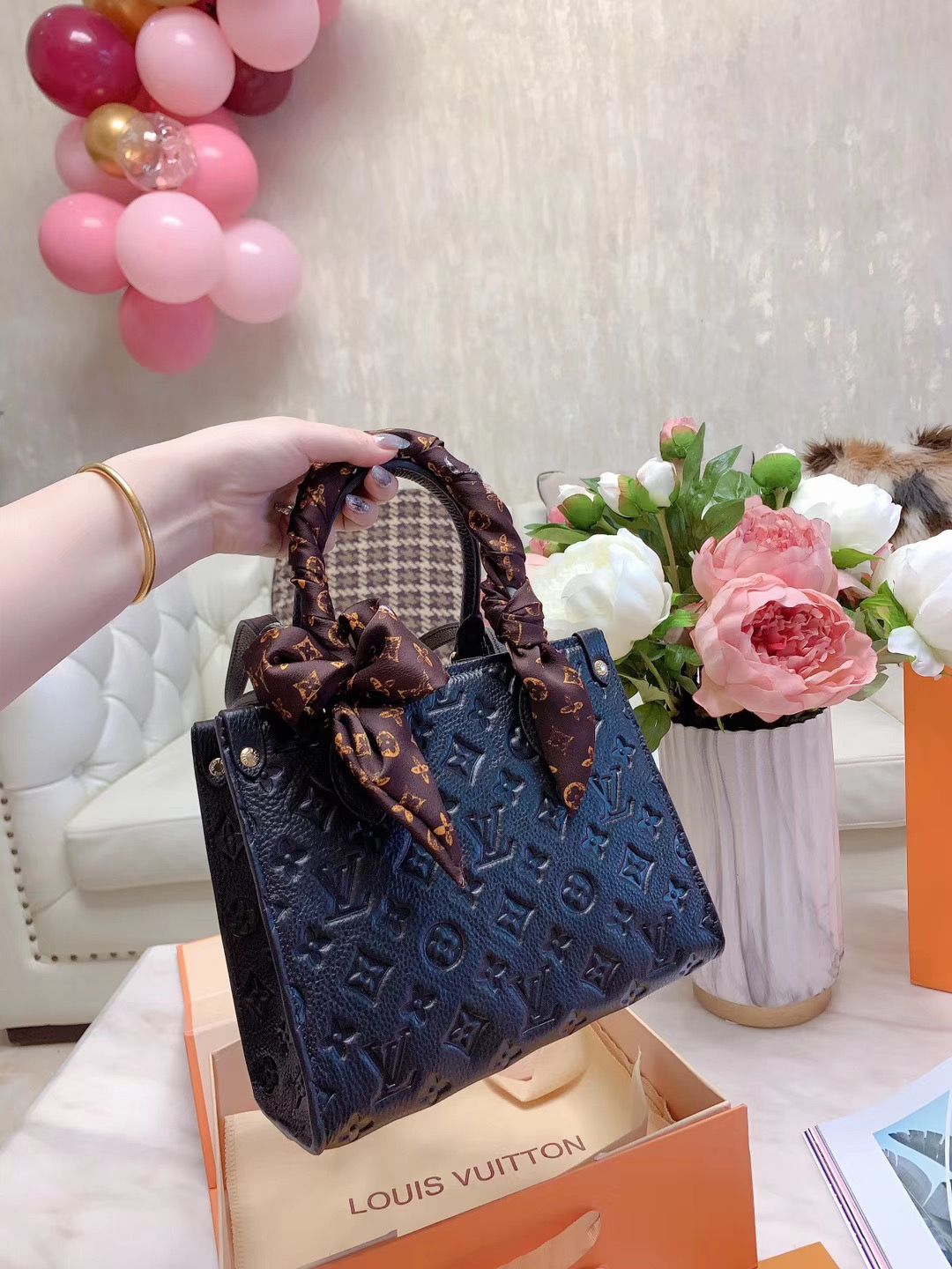 LV $79 gallery