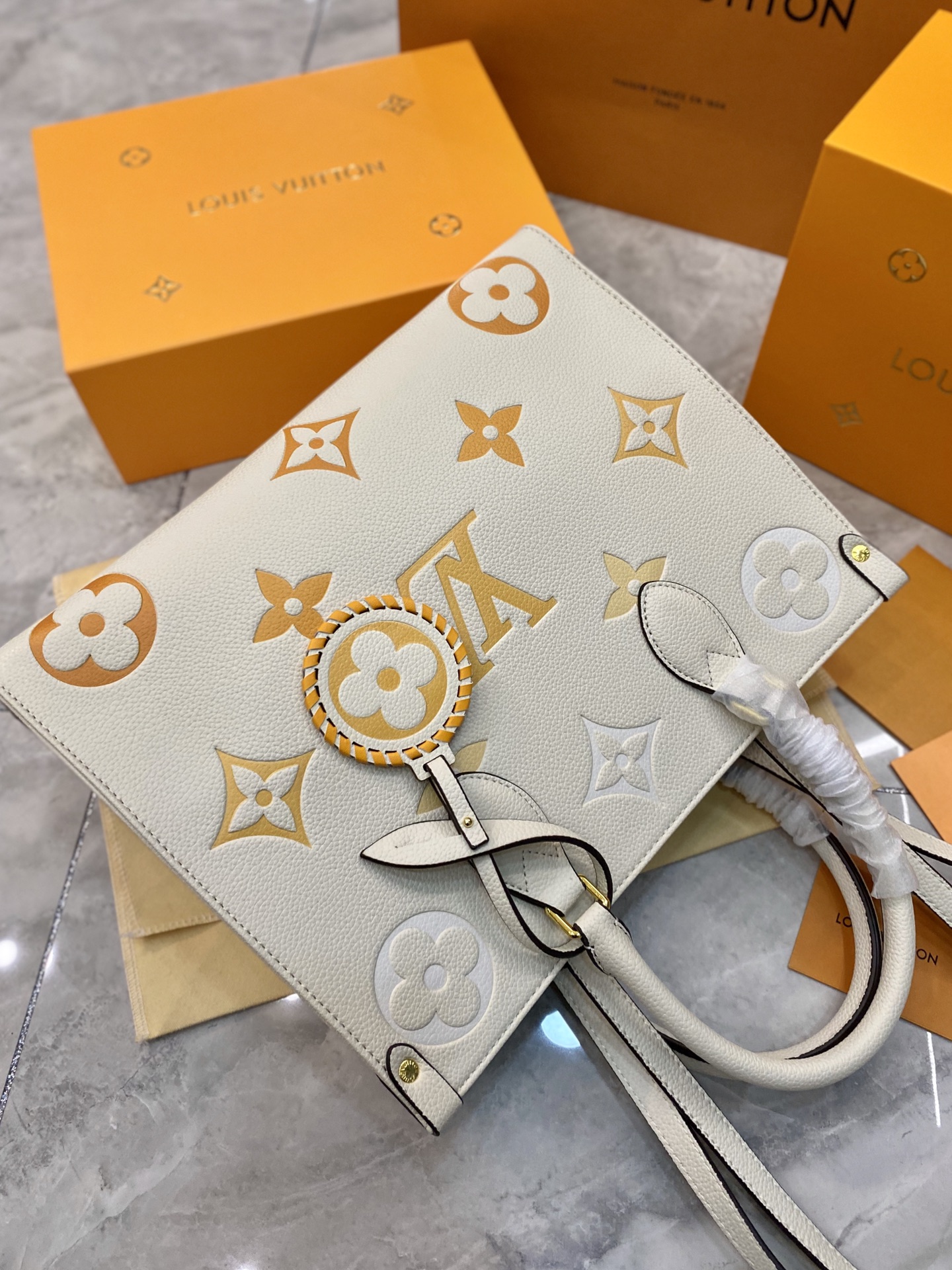 LV $79 gallery