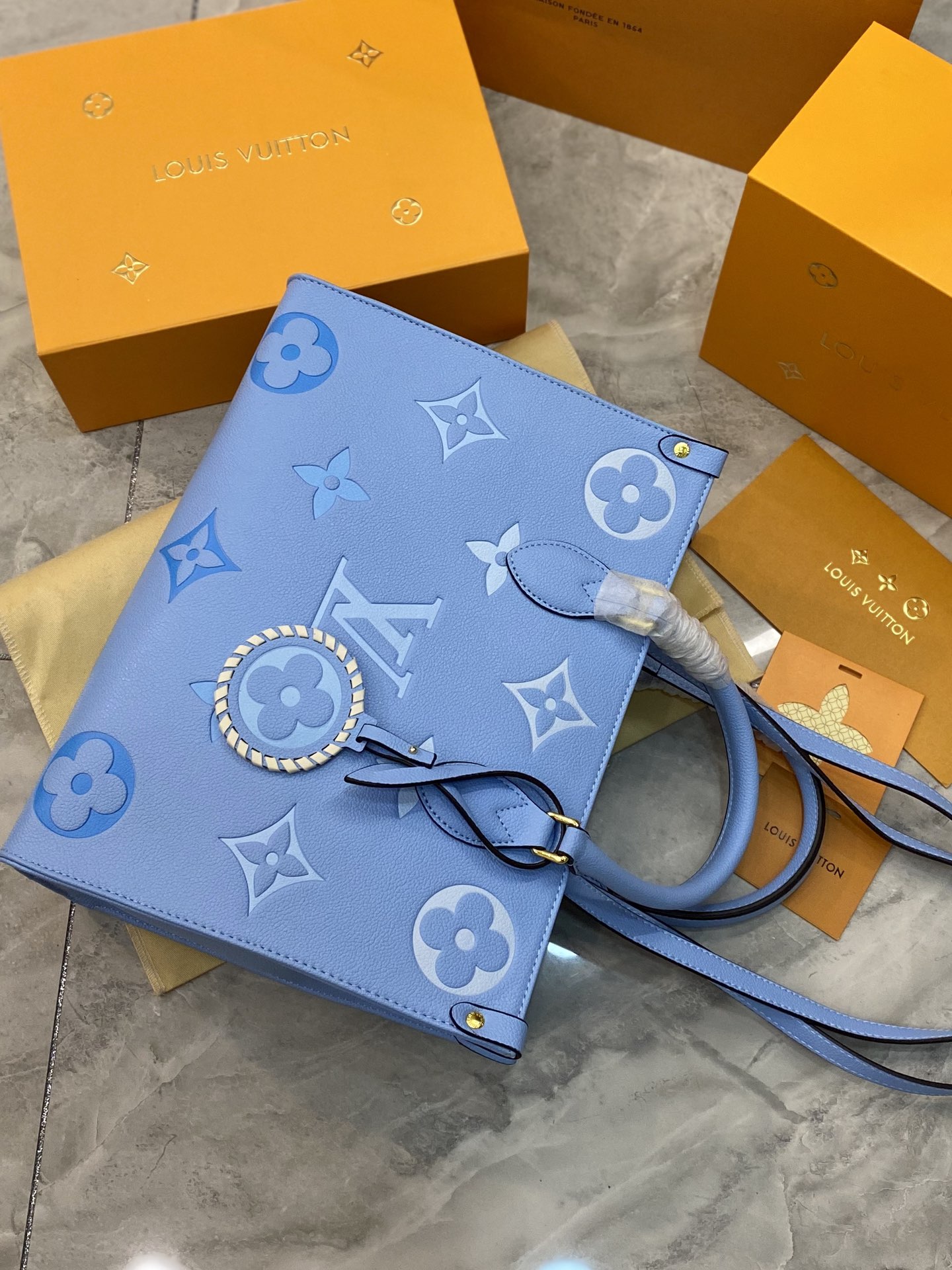 LV $79 gallery