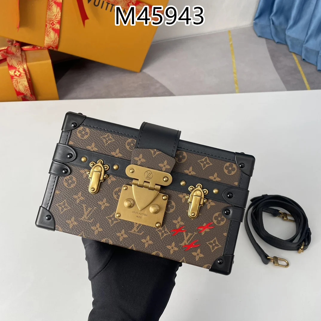 LV $79 gallery