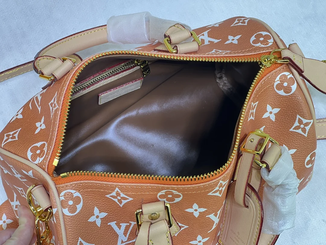 LV $79 gallery