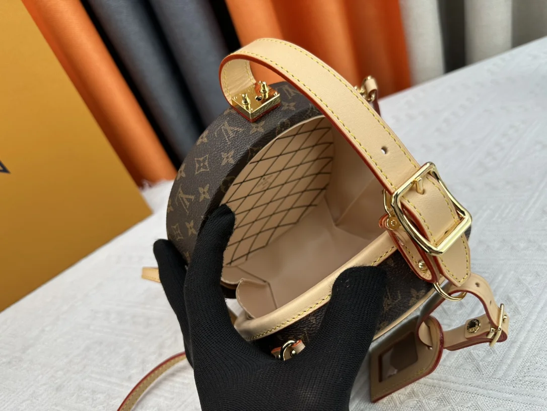 LV $79 gallery