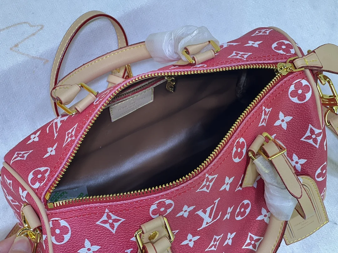 LV $79 gallery