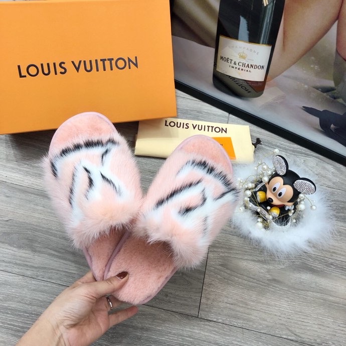 LV $79 gallery