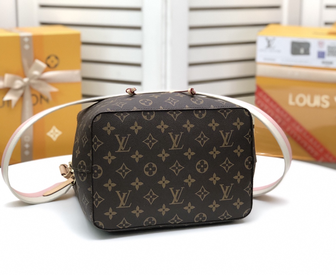 LV $79 gallery