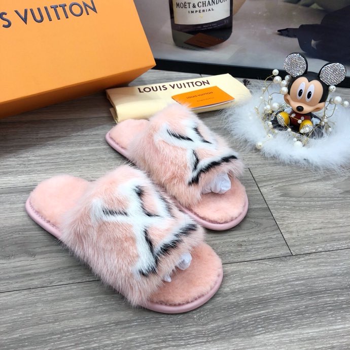 LV $79 gallery