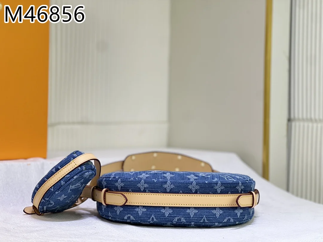 LV $79 gallery