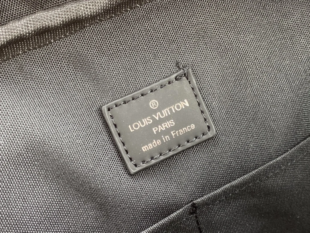 LV $80 gallery