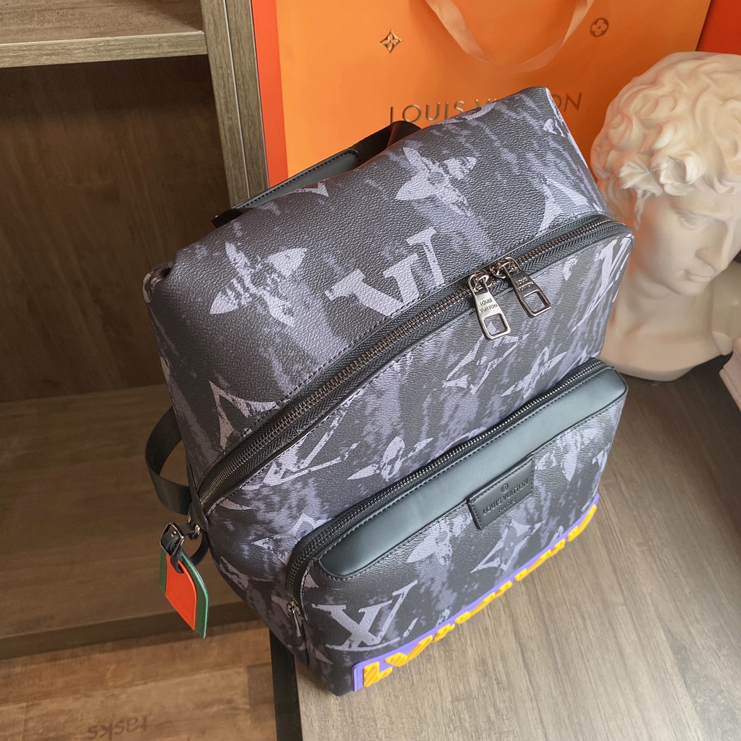 LV $80 gallery