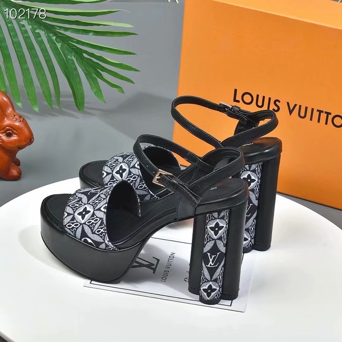 LV $80 gallery