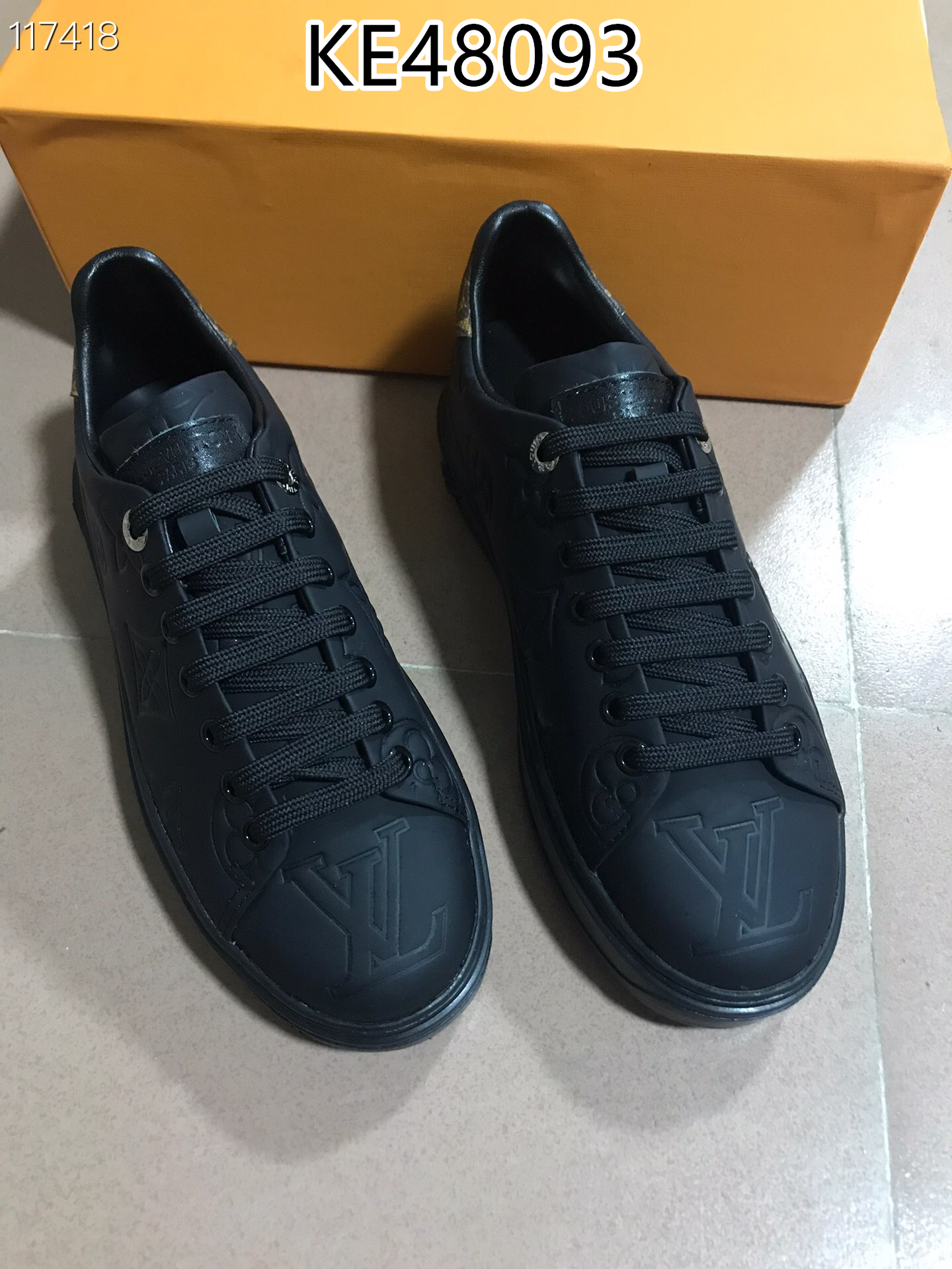 LV $80 gallery